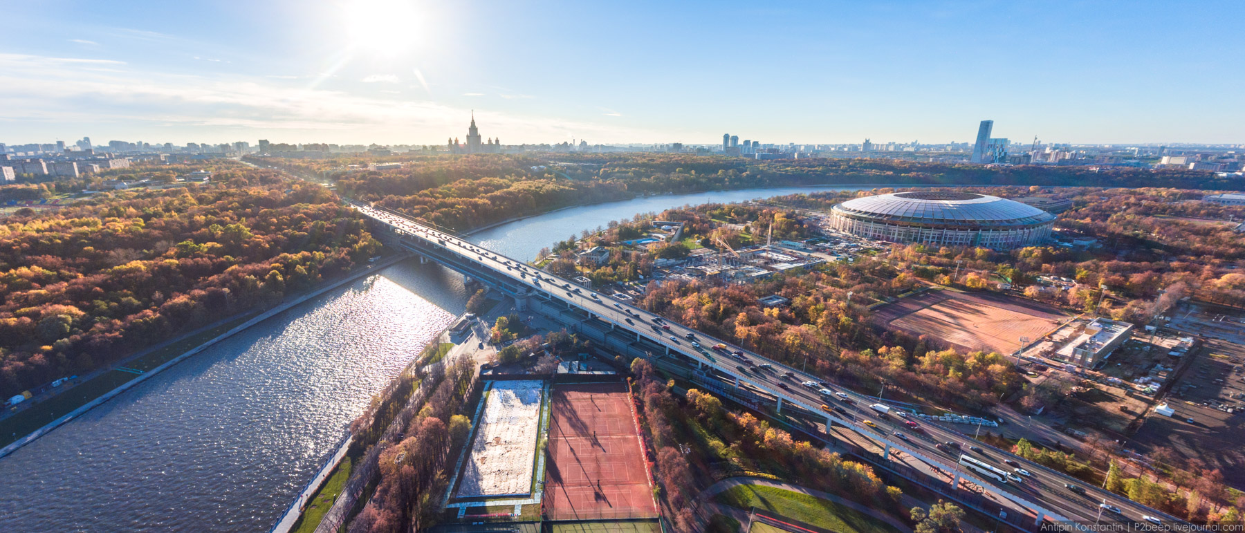 Москва река Лужники